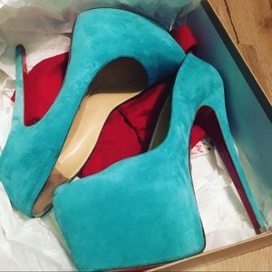 Louboutin Daffodile Turquoise 38